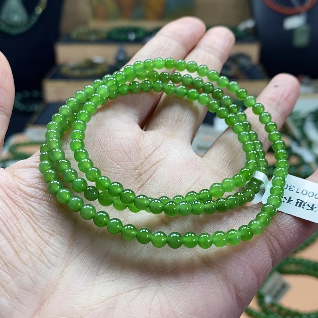 颈饰未镶嵌和田玉（碧玉）4mm果绿