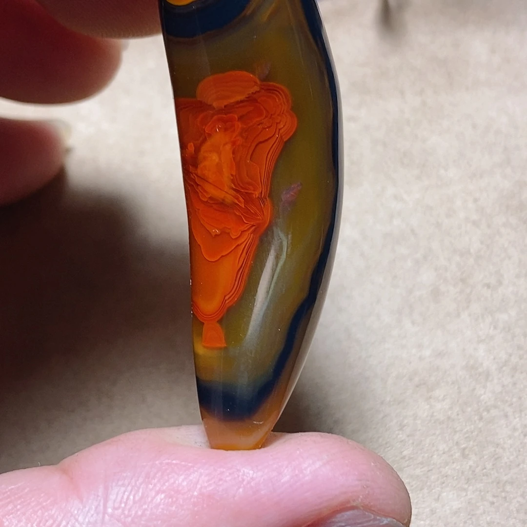 玛瑙/玉髓颈饰未镶嵌作***光