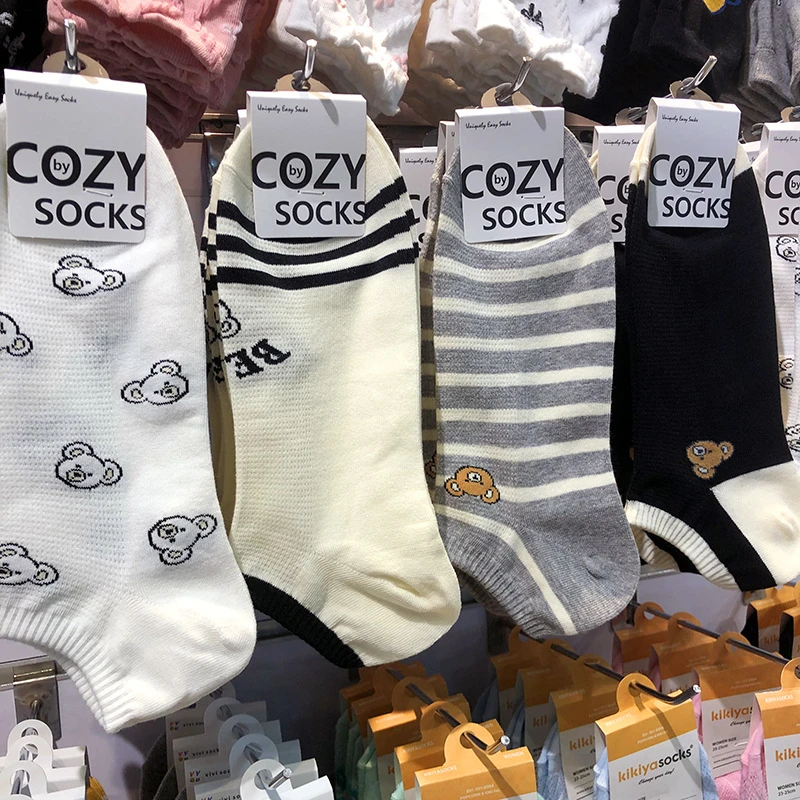 男士袜子韩国COZY进口英伦风卡通小熊薄棉袜镂空透气网眼拼色短筒