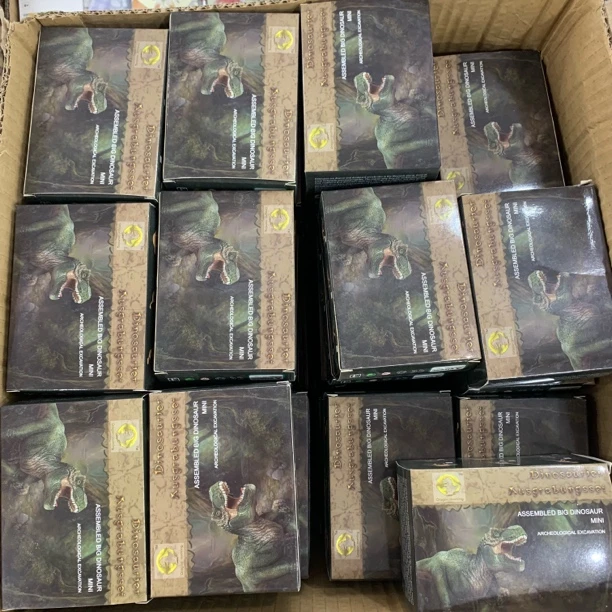 恐龙考古挖掘玩具