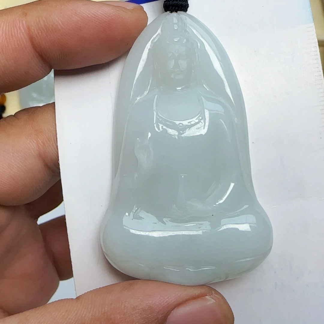翡翠未镶嵌颈饰，