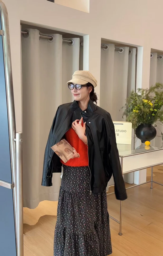 甜酷秋款穿搭立领皮衣