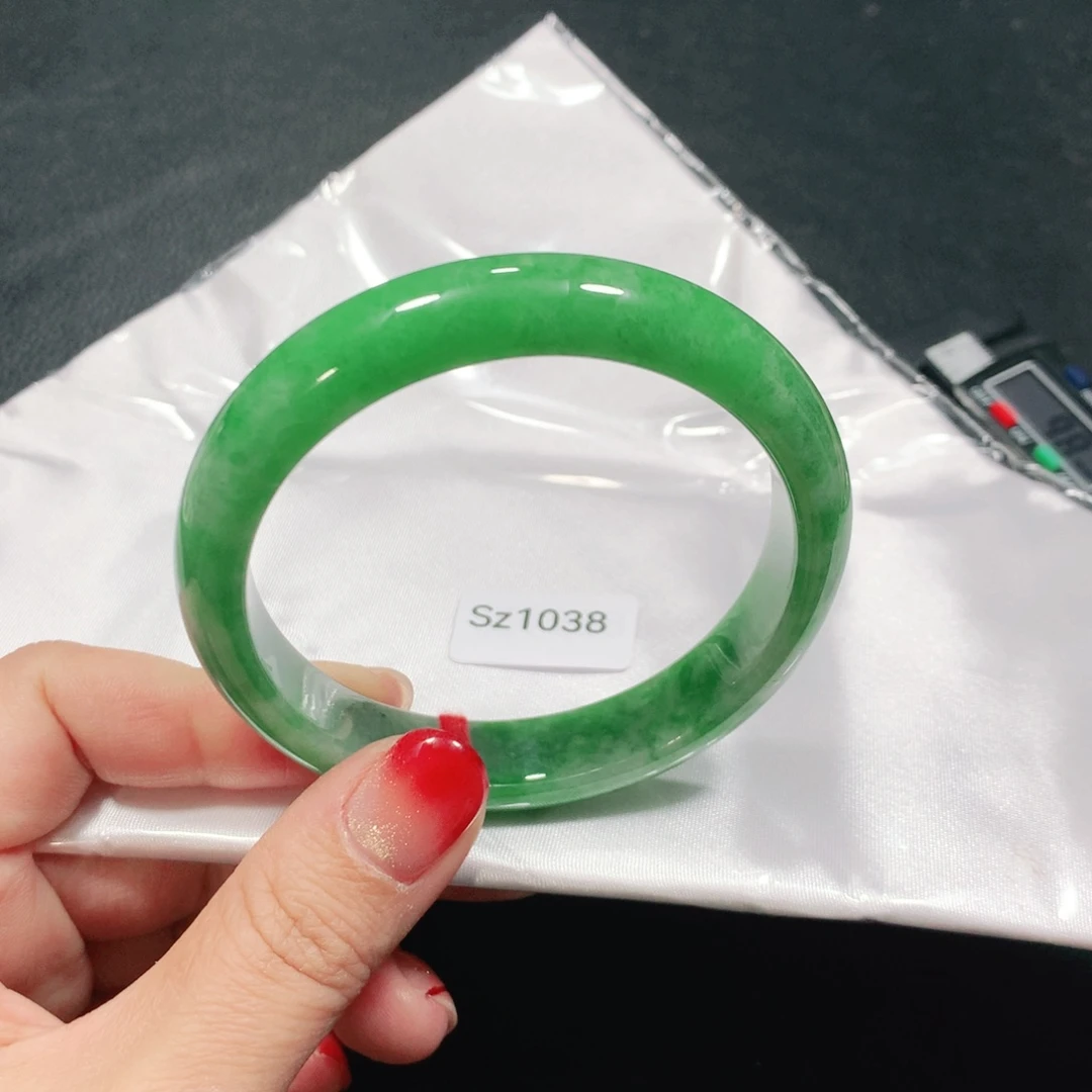 翡翠未镶嵌手镯高品质毕业款03