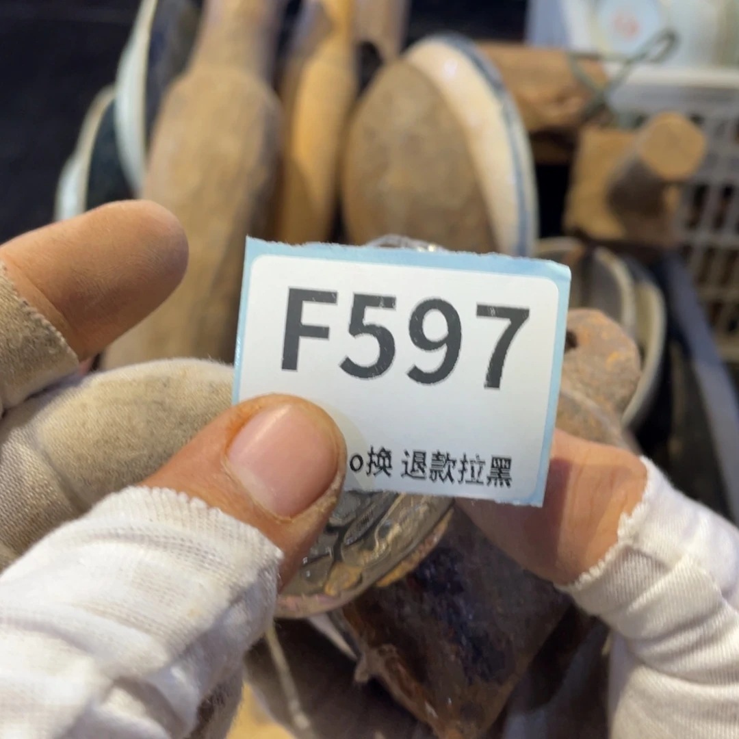 课***表瓷片表弟链接火爆热卖热卖