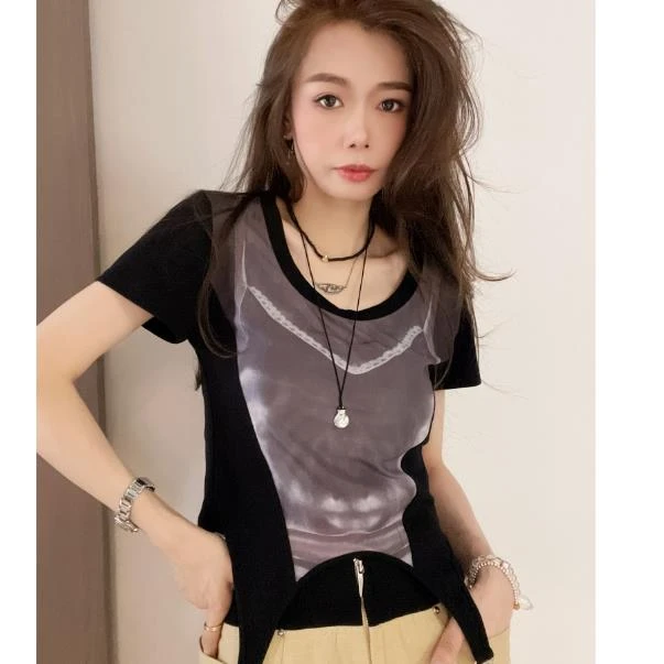 九儿【夏日复古】夏季新款修身显瘦拼接网纱不规则圆领T恤-T8968
