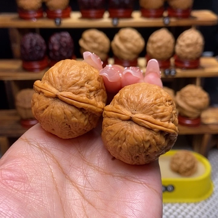 文玩核桃吊坠蛇皮球39