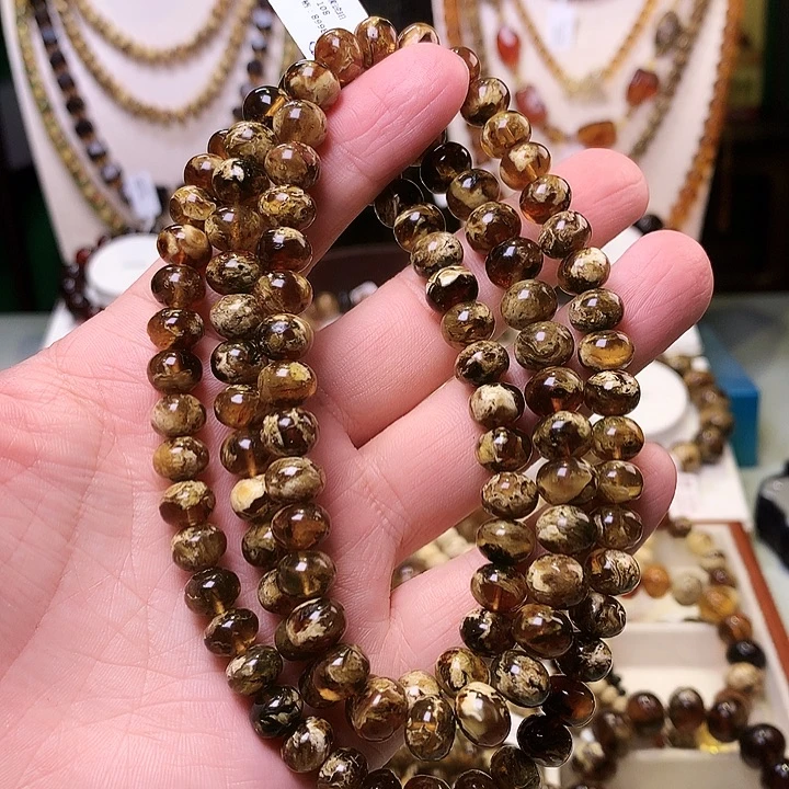 琥珀未镶嵌裸石9+白花溶洞647