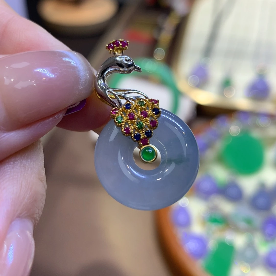 翡翠18K金镶嵌颈饰