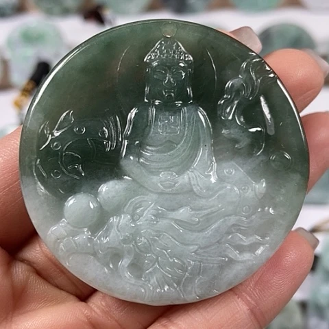 翡翠颈饰未镶嵌玉龙大日如来福利