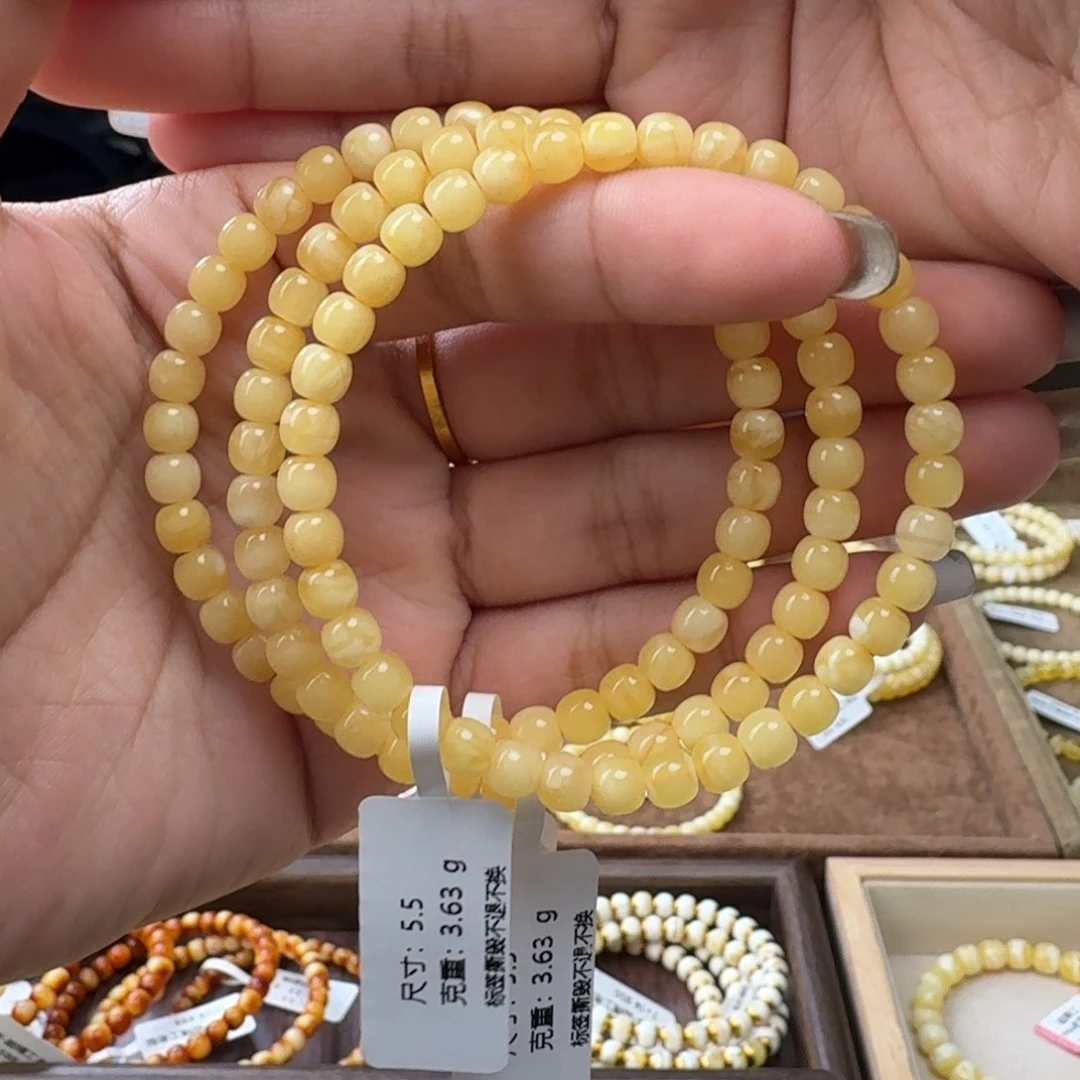 琥珀未镶嵌裸石多样性发其一