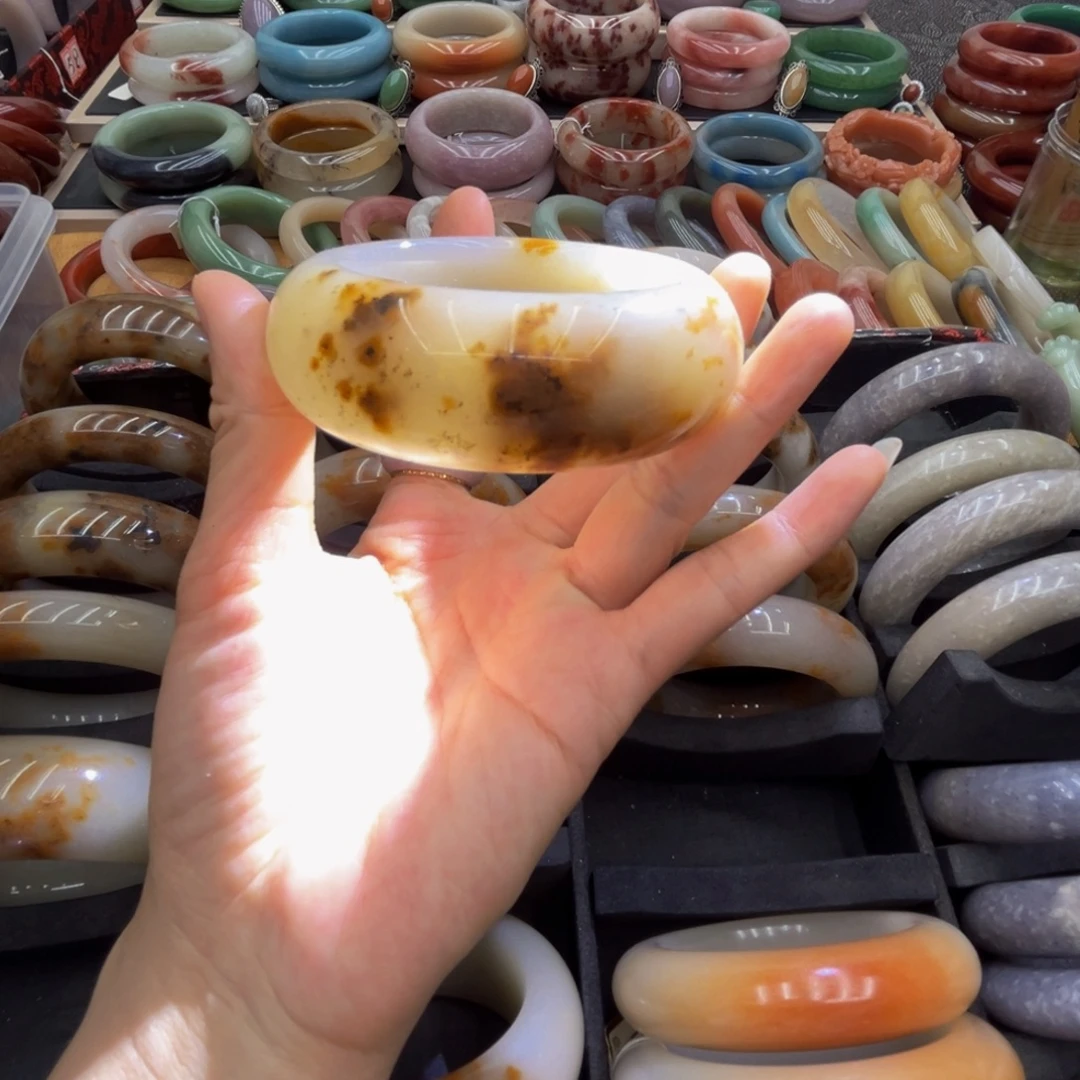 石英质玉未镶嵌圈口56