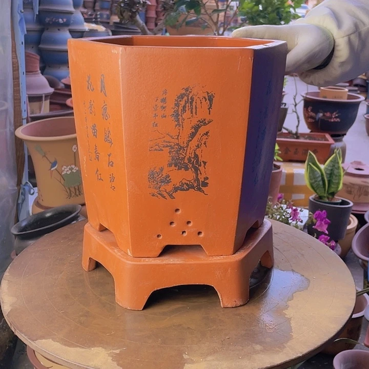 紫砂宜兴红如意六方加拖大