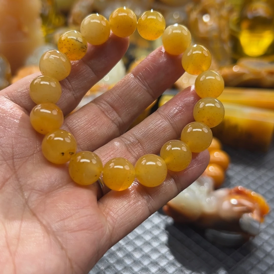 石英质玉未镶嵌颈饰