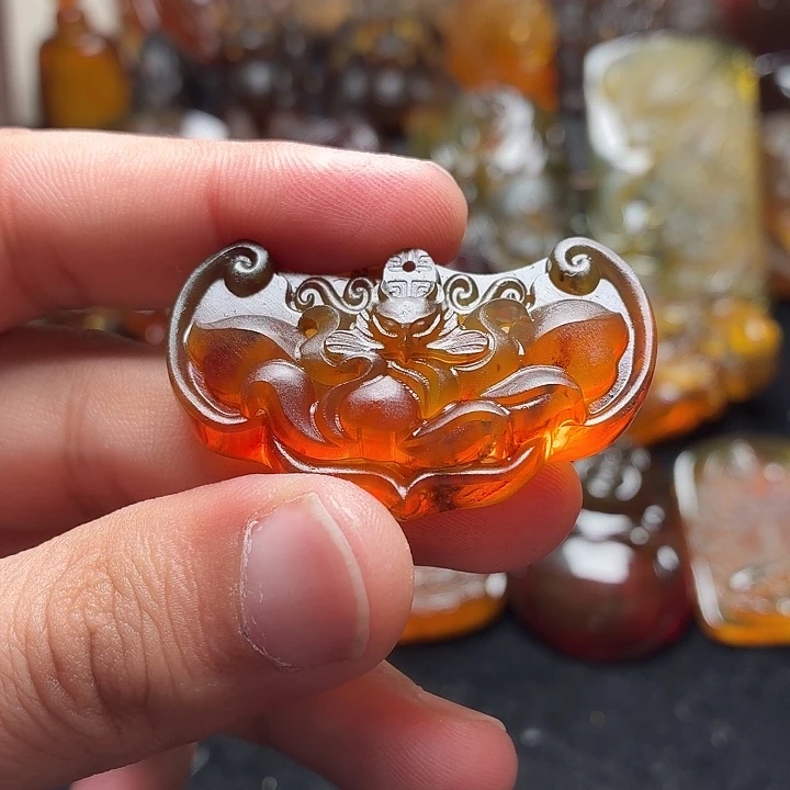 琥珀未镶嵌颈饰175