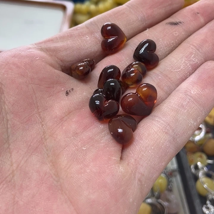 未镶嵌蜜蜡裸石多样性发货其一