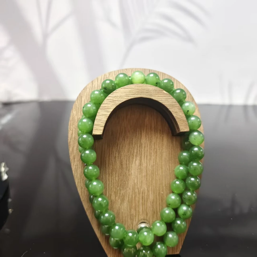 Q和田玉碧玉圆珠项链（卡8）0682