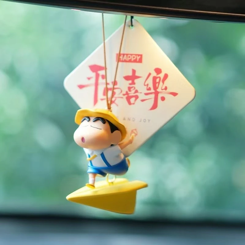 蜡笔小新车载香薰挂件2025新款车内挂饰女平安后视镜吊坠汽车装饰