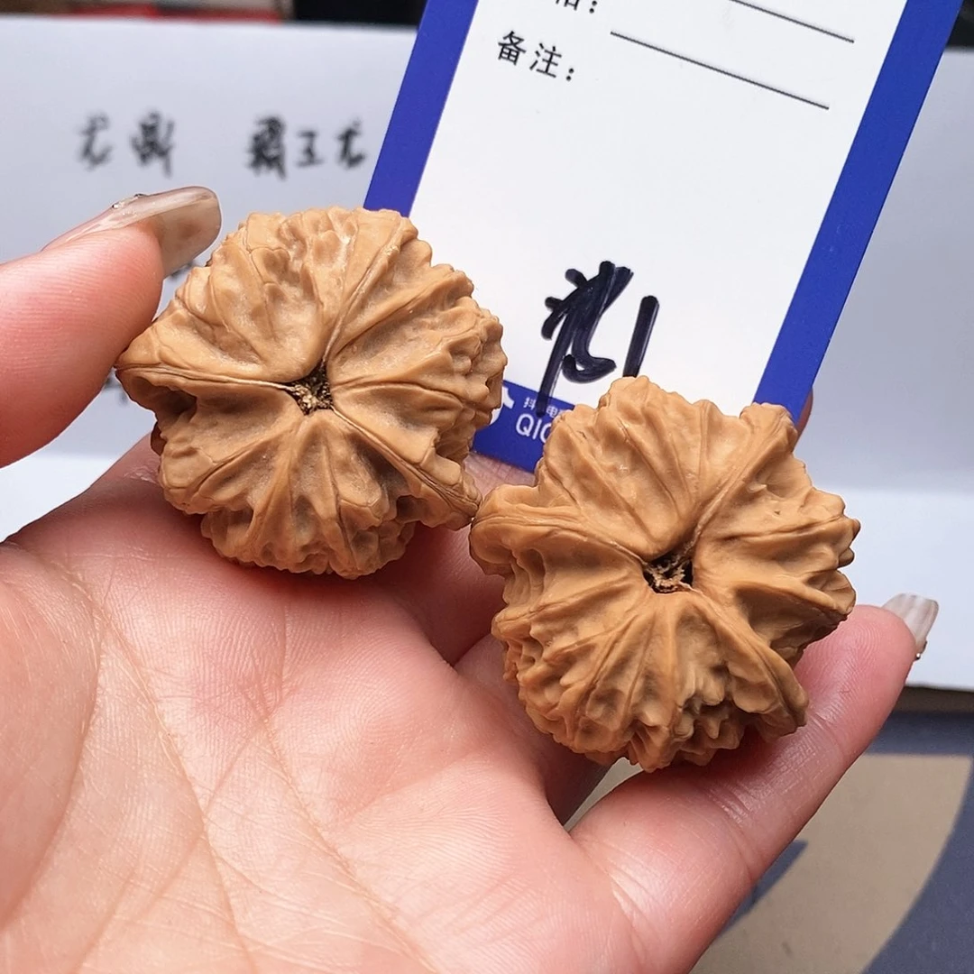 【闪购商品】文玩核桃把件用****1文玩核桃把件1