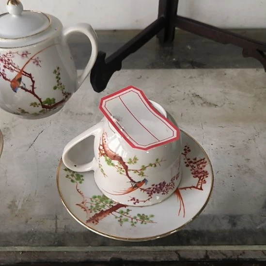 用***6早期柴窑粉彩手绘杯碟