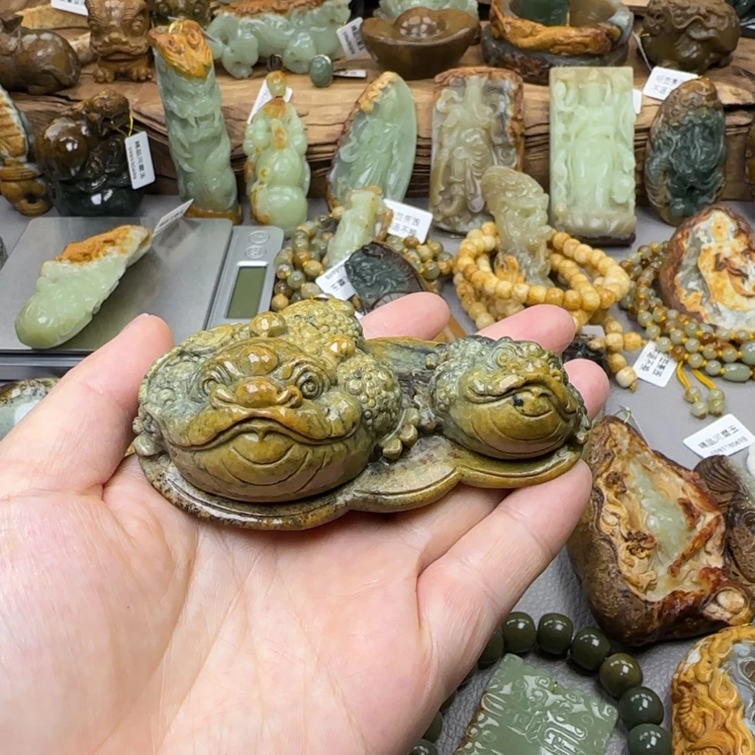 岫岩河磨玉（透闪石质玉）未镶嵌珠宝奇石