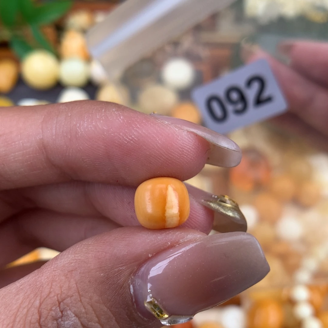 琥珀珠宝奇石未镶嵌8.6