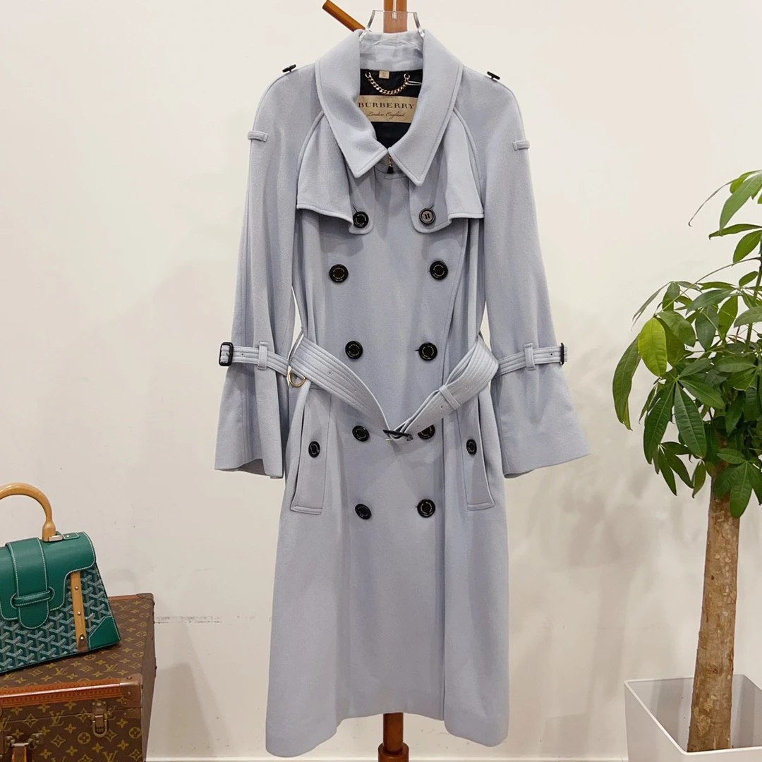 99新 BURBERRY/博柏利  风衣 尺码uk8成色看直播GSS25122