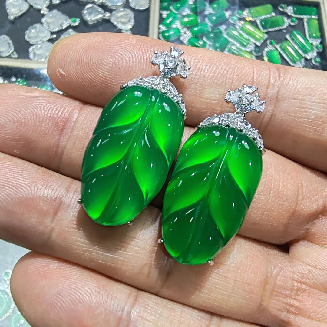 天然高冰玛瑙玉髓叶子吊坠阳绿一叶富贵玉石项链挂件玉坠锁骨链