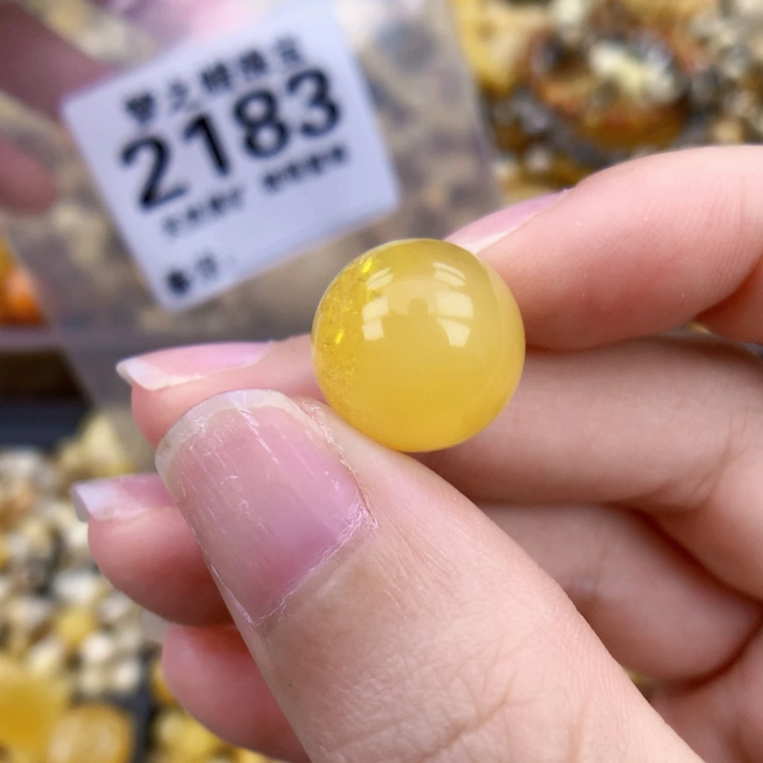 未镶嵌琥珀裸石14