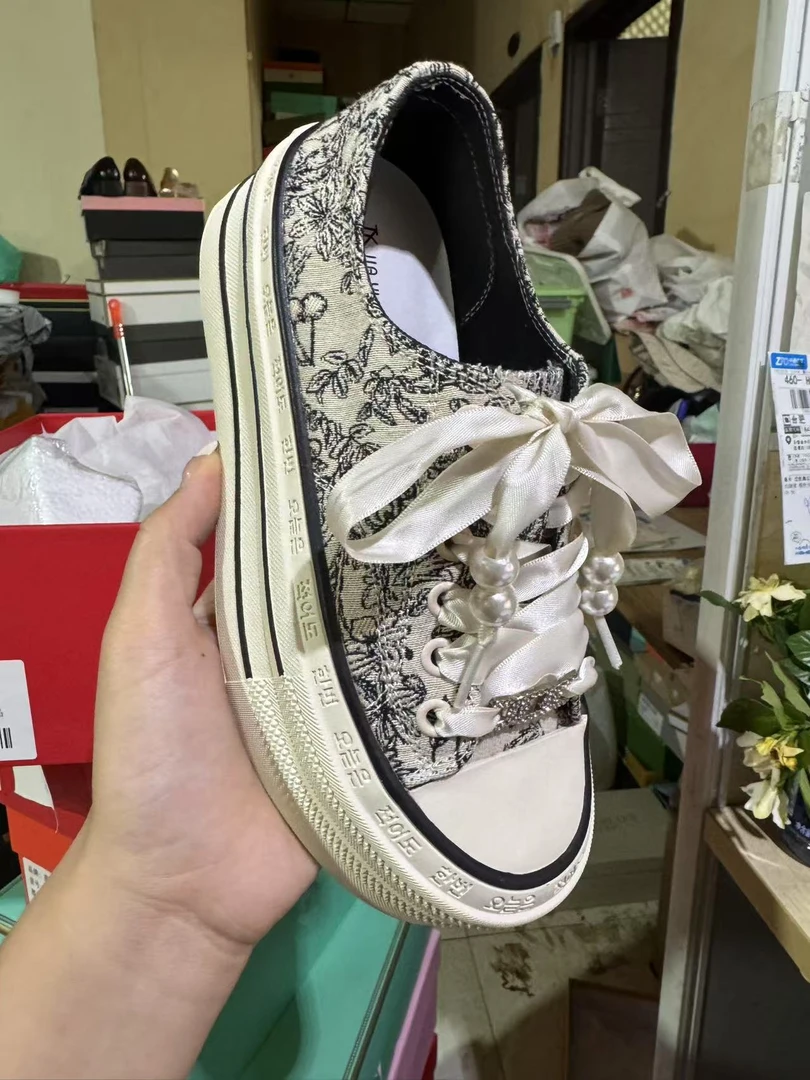 247-3110 新款百搭软底休闲板鞋