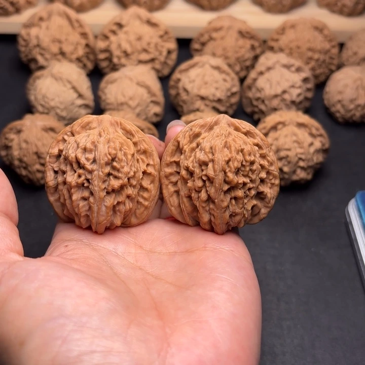 文玩核桃把件42四座楼克重43.7