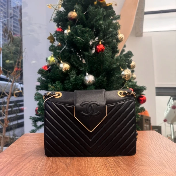 99新 Chanel/香奈儿 中古邮差/V纹/单肩斜挎包