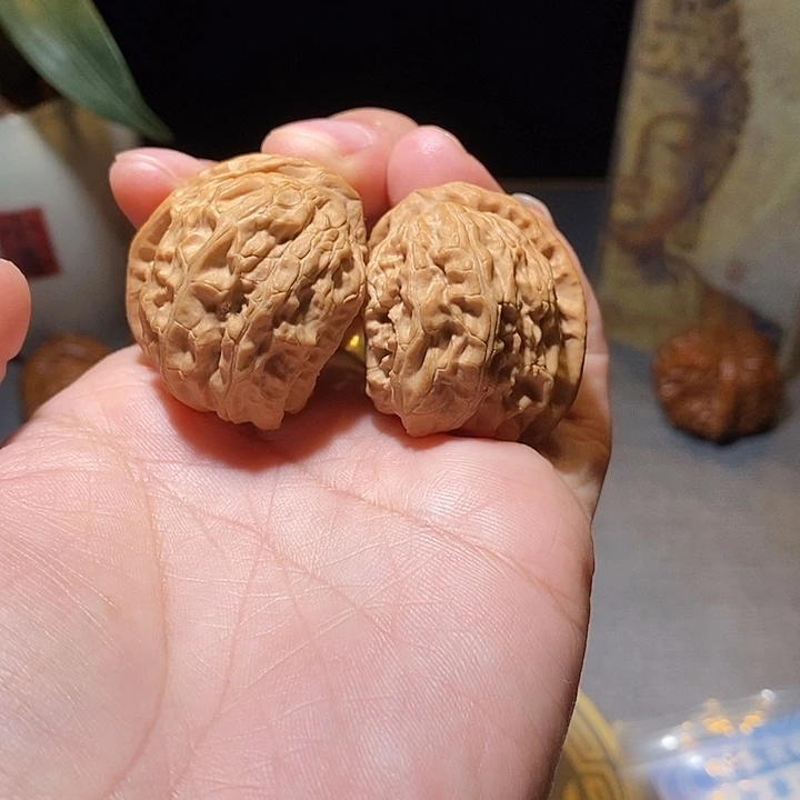 文玩核桃把件全品无修白狮子半壁