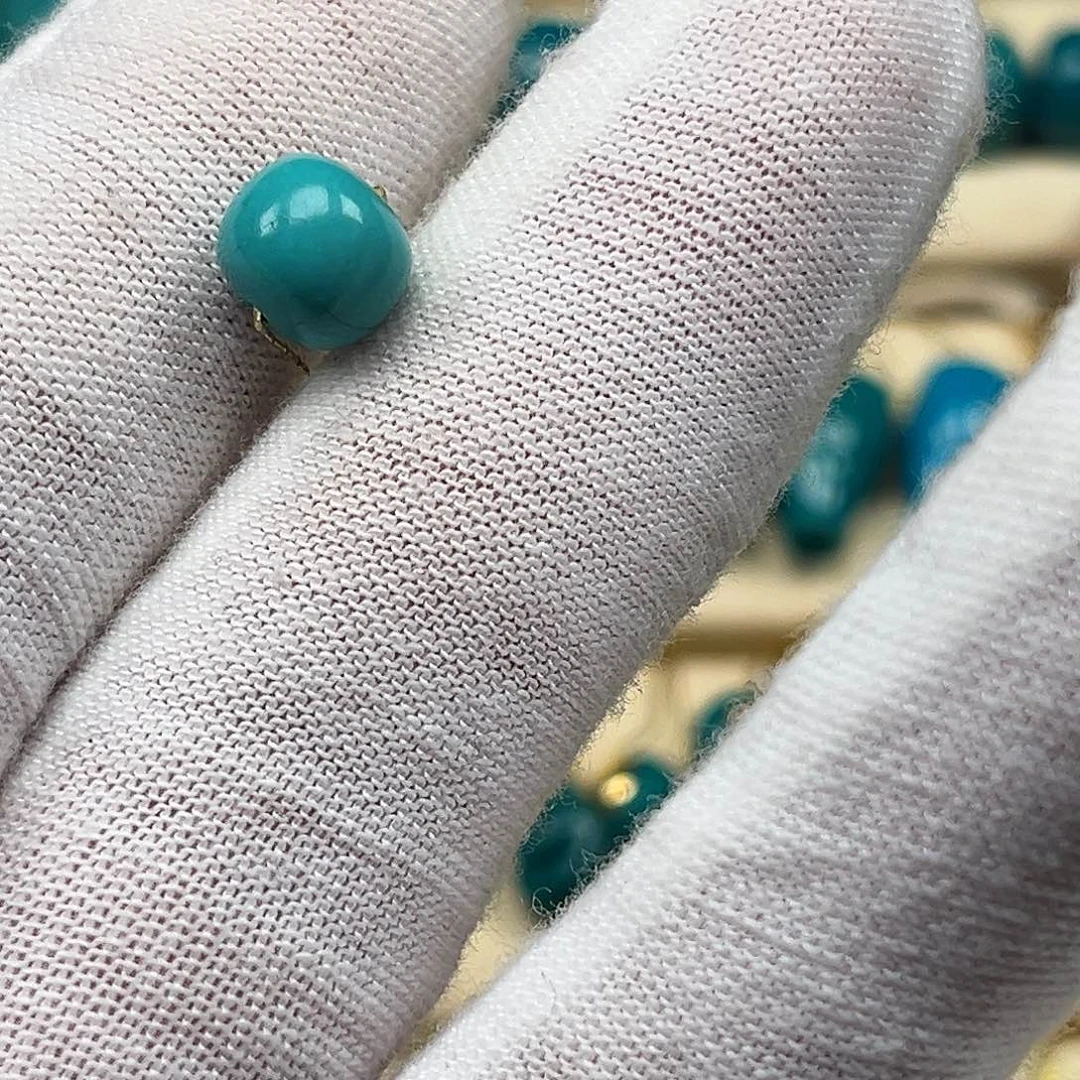 罗****绿松石未镶嵌珠宝奇石AA774