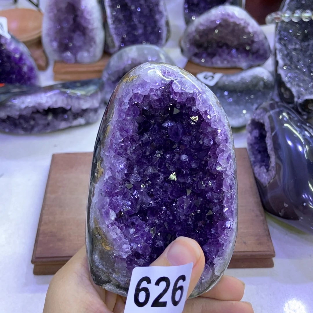 紫晶未镶嵌大型摆件（非配饰）