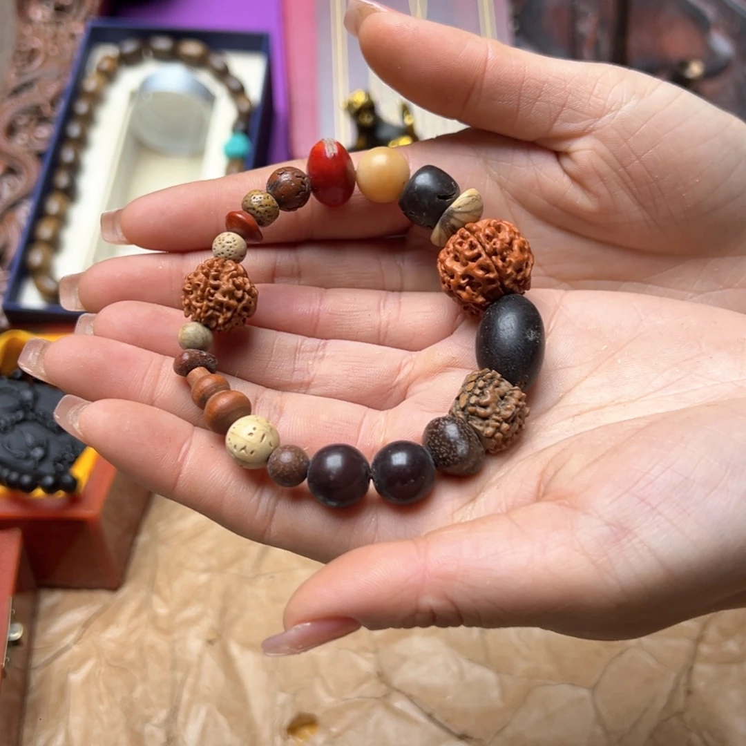 滴血莲花菩提吊坠