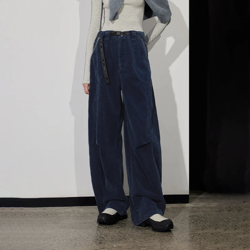 半圆女装[运动]2025秋季新款水洗灯芯绒长裤弯刀裤女D24407575