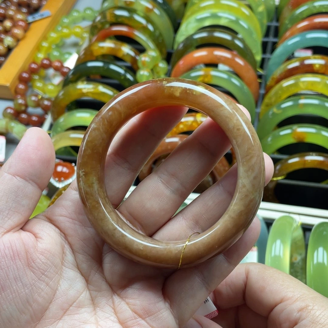 未镶嵌蛇纹石玉手镯有瑕