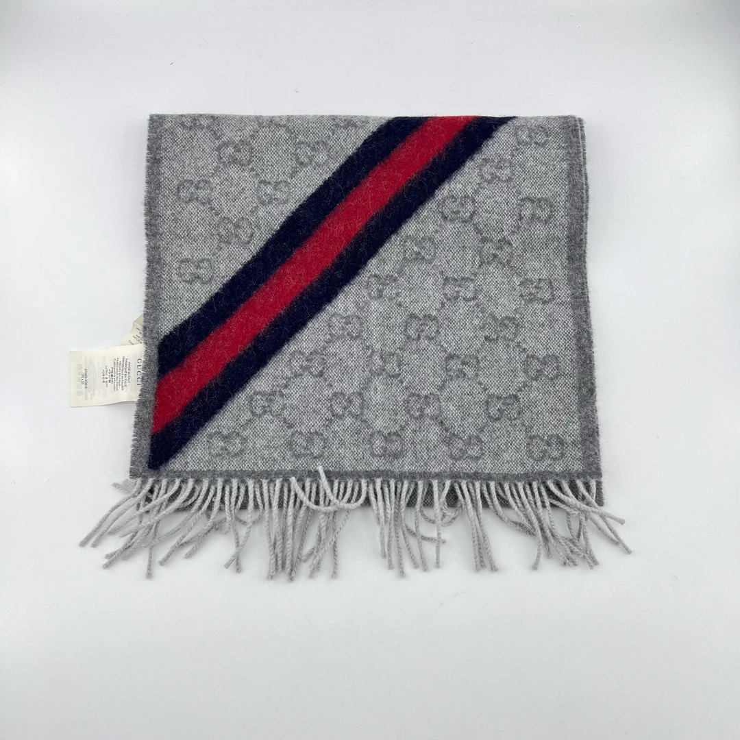 95新 GUCCI/古驰 黑灰色双G流苏斜条纹羊毛绒线围巾/12231709