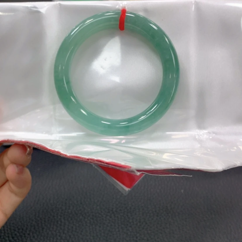 【闪购商品】翡翠手镯未镶嵌捉*欣翡翠