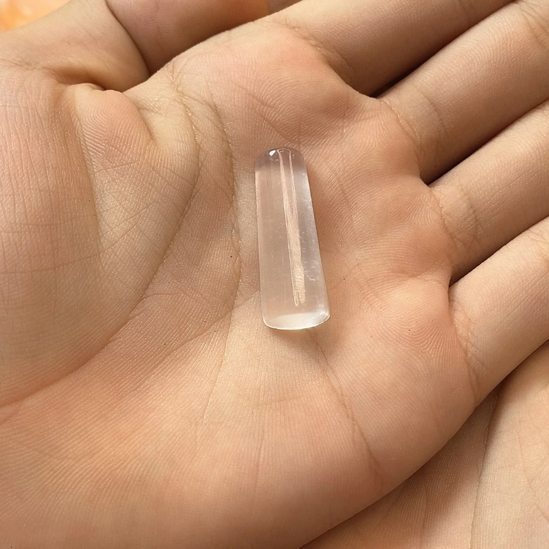 石英质玉未镶嵌颈饰