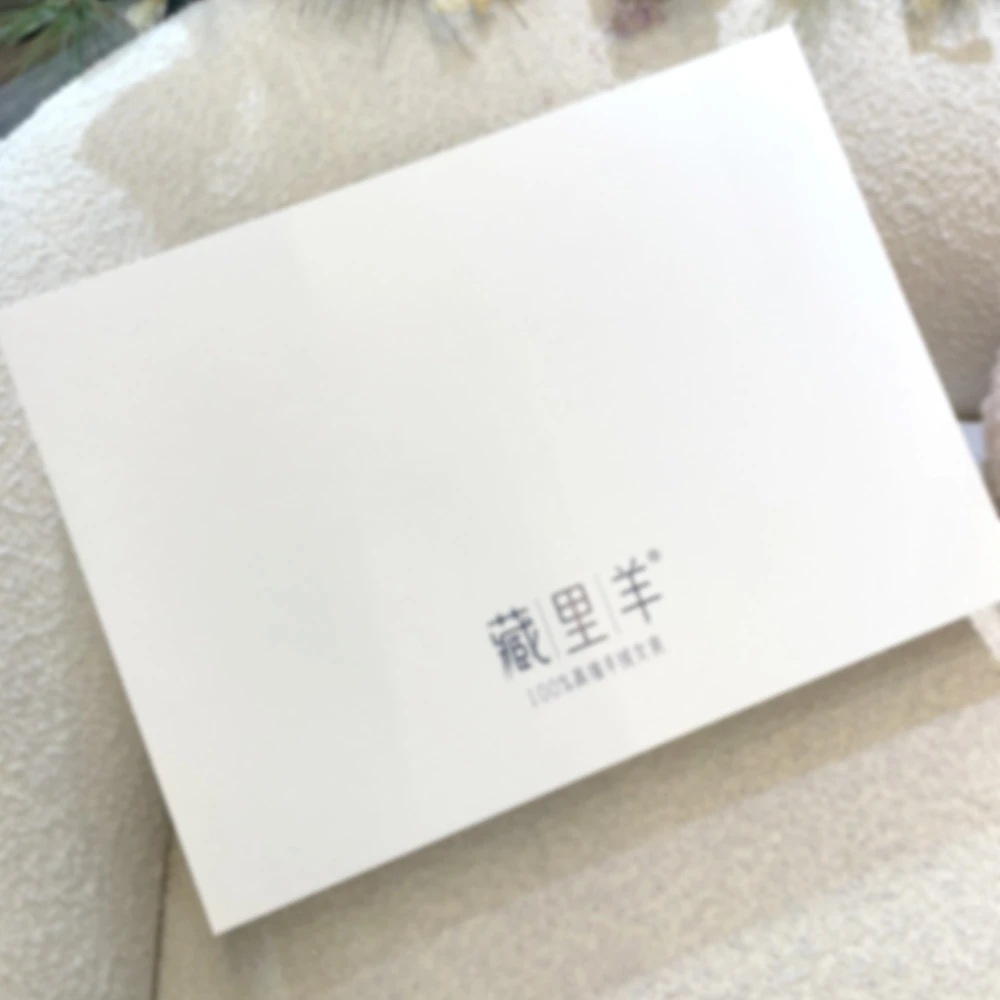 藏里羊【北美小动物毛毛】“飞天小动物”轻软无压显瘦圆领上衣M1856