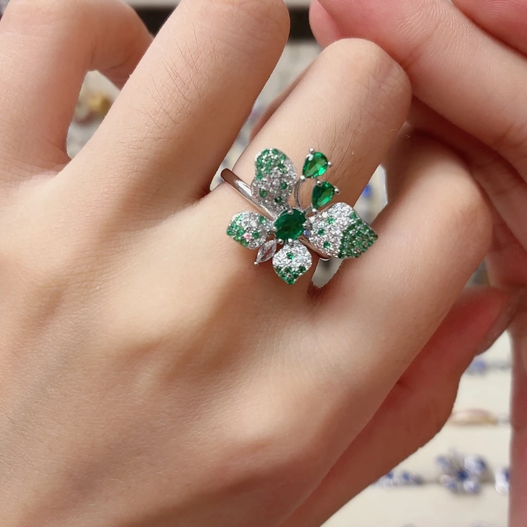 小***师戒指银S925镶嵌祖母绿