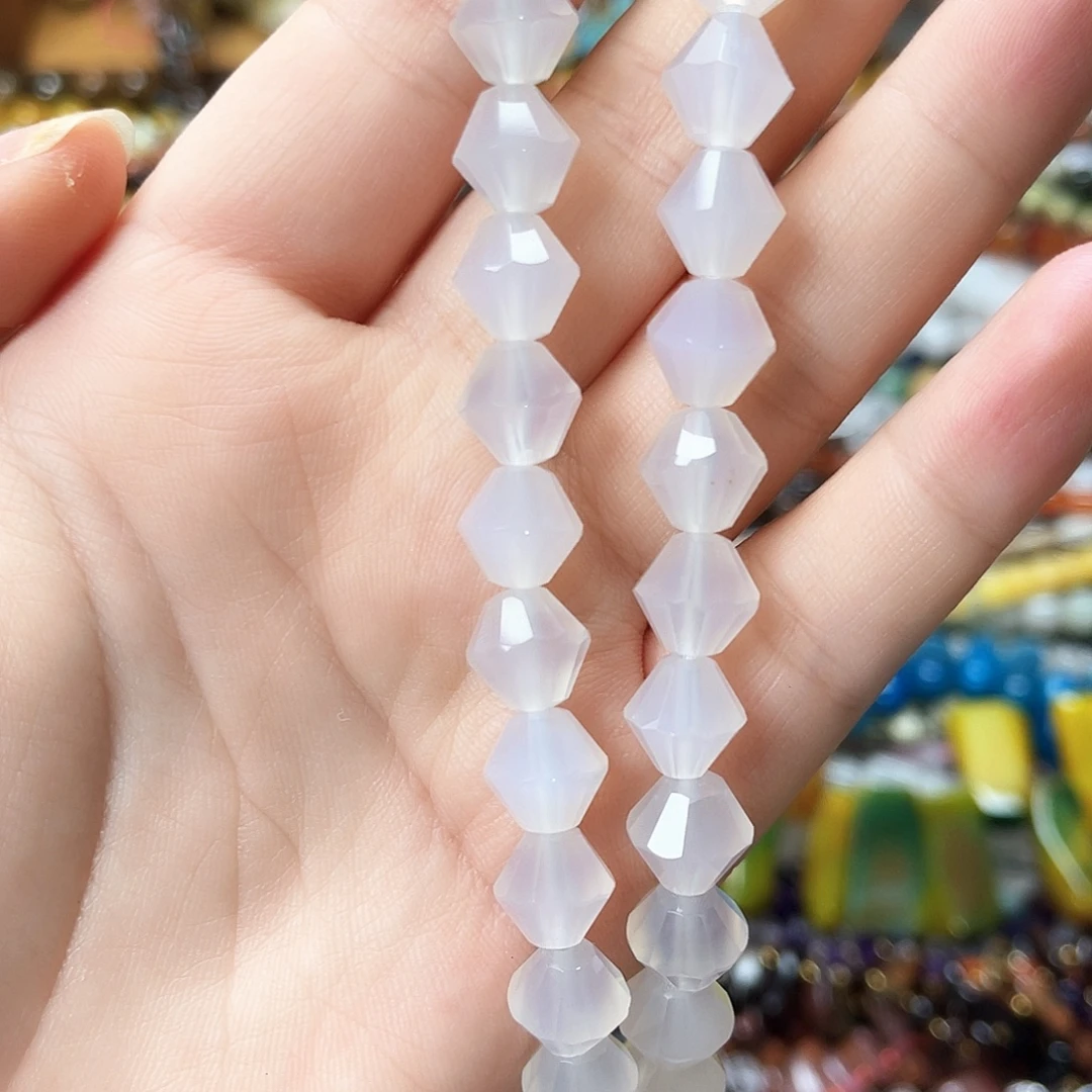 玛瑙/玉髓未镶嵌珠宝半成品卡10白玛飞碟一条
