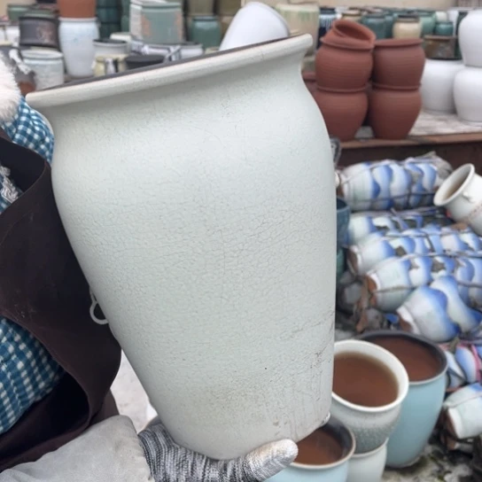 红陶口20高27瑕疵