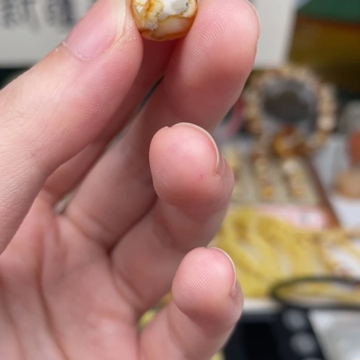 啊***啊琥珀未镶嵌裸石45号