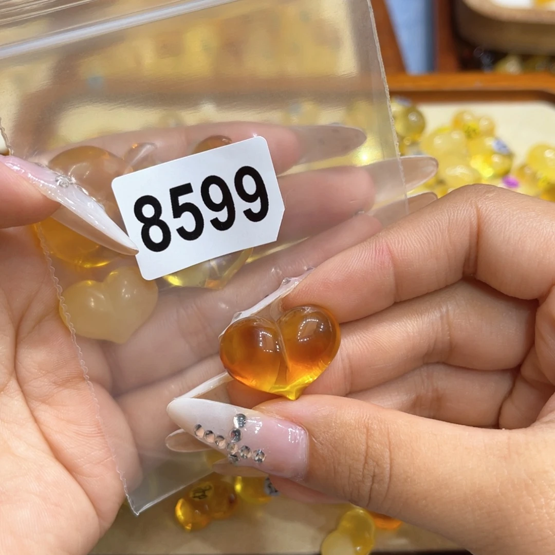 垂****未镶嵌琥珀珠宝奇石