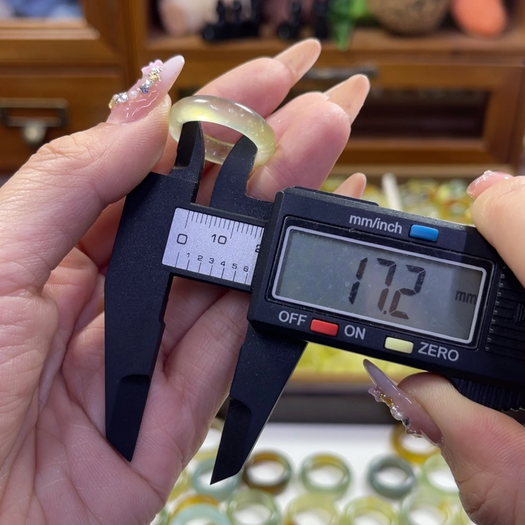 蛇纹石玉未镶嵌手镯7