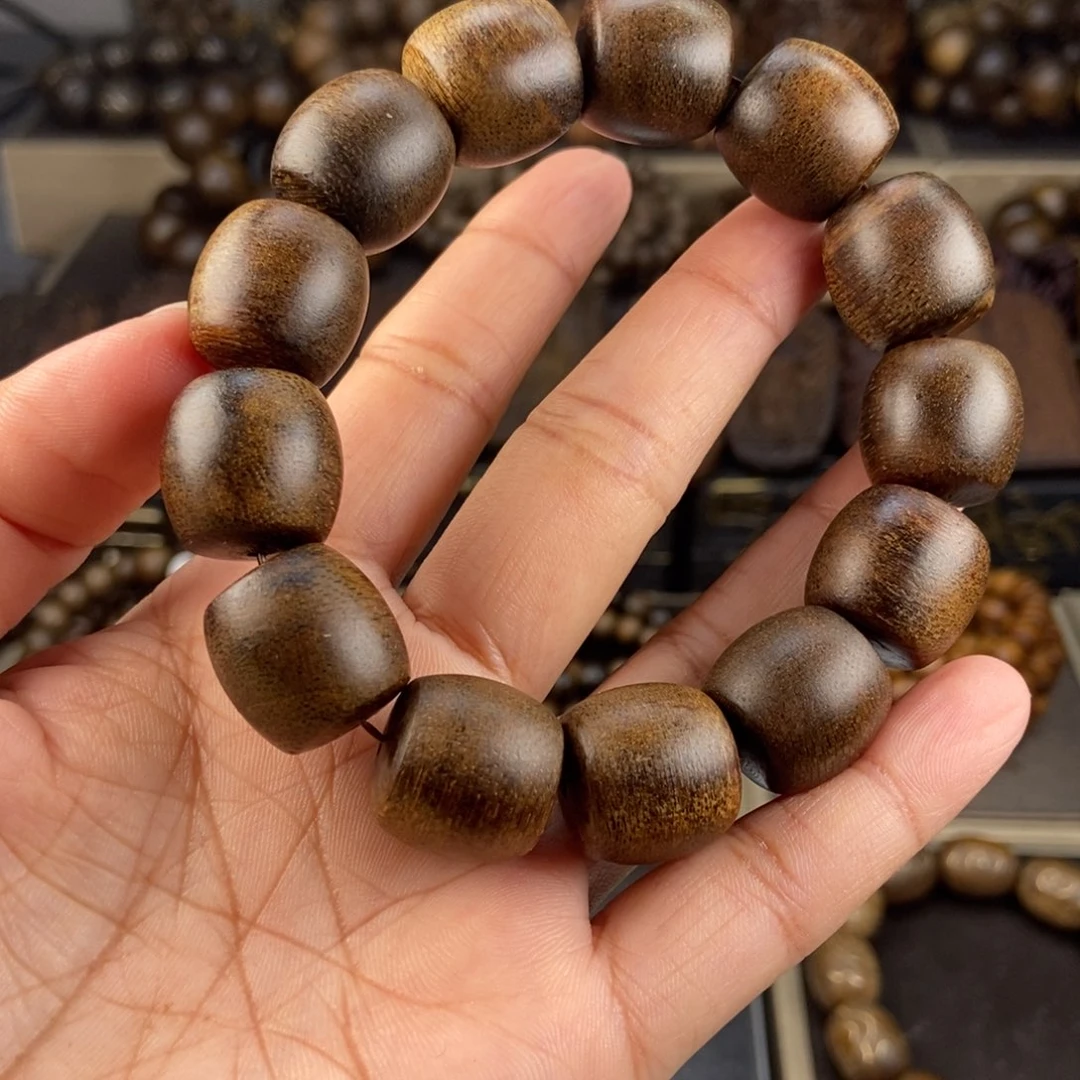 沉香手串手****7越南富森红土