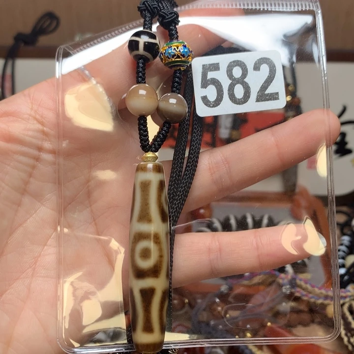 玛瑙/玉髓未镶嵌配饰