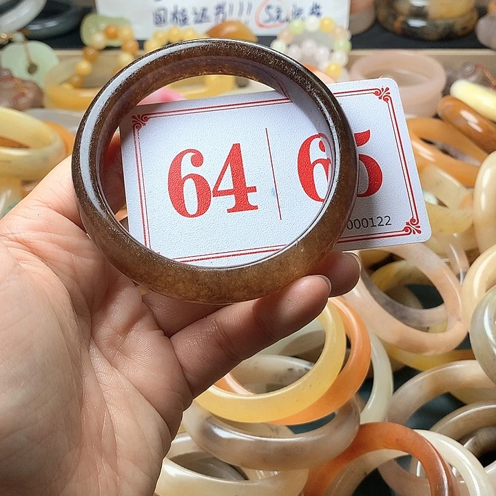 石英质玉（黄龙玉）未镶嵌手镯